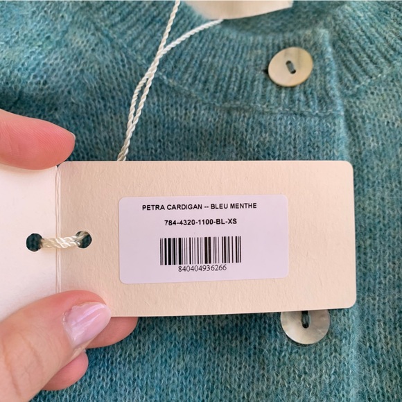 NWT Doen Petra Alpaca Merino Wool Crew Neck Button Cardigan Sweater Bleu Menthe - Picture 9 of 13